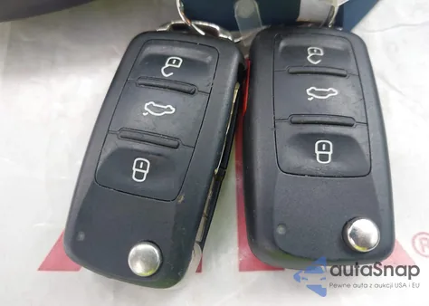 2017 Volkswagen Tiguan 2.0T/2.0T S from USA, damaged, VIN WVGAV7AX9HK042981